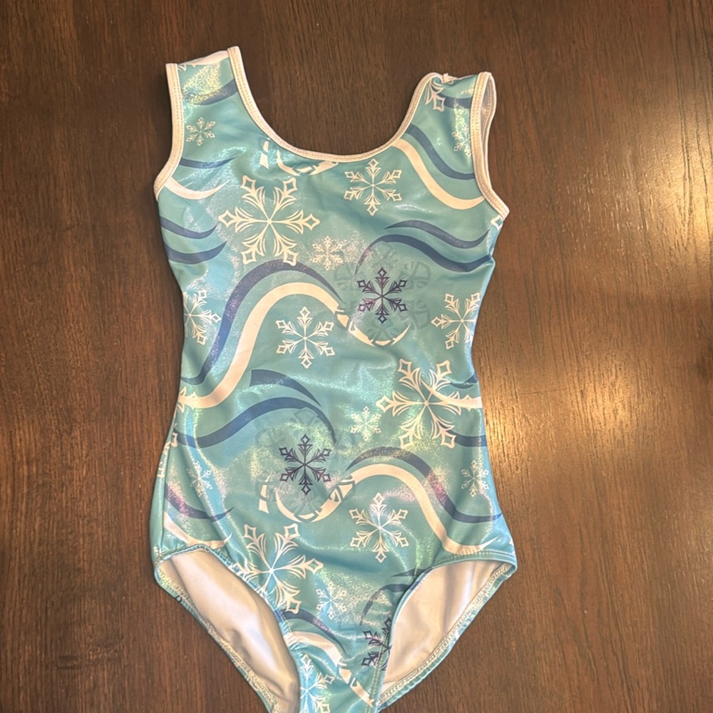 Girls size 8 Leo gymnastics.  Shimmer teal
